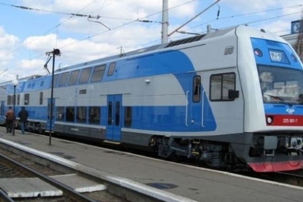 Двоповерховим потягом тернополяни їздитимуть до Києва