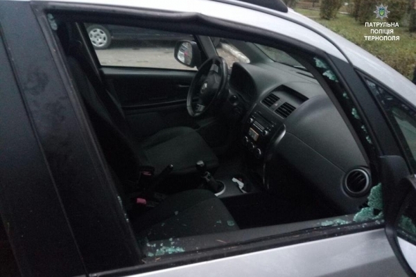 У Тернополі водії бояться лишати автомобілі біля будинків