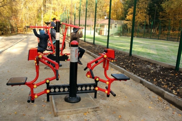 На вуличні тренажери в Тернополі мають виділити майже 90 тисяч гривень