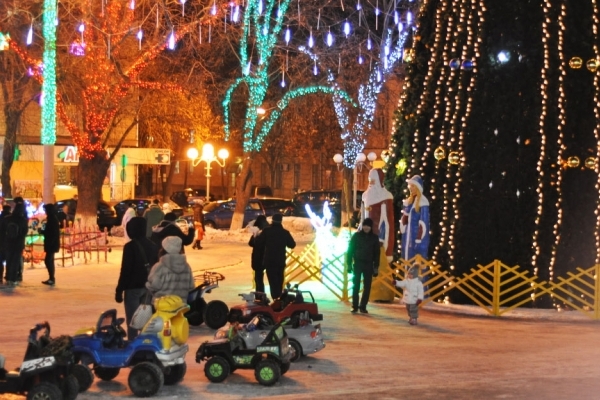 Полтавські чиновники замовили у тернопільської фірми новорічних прикрас на 1,5 млн грн