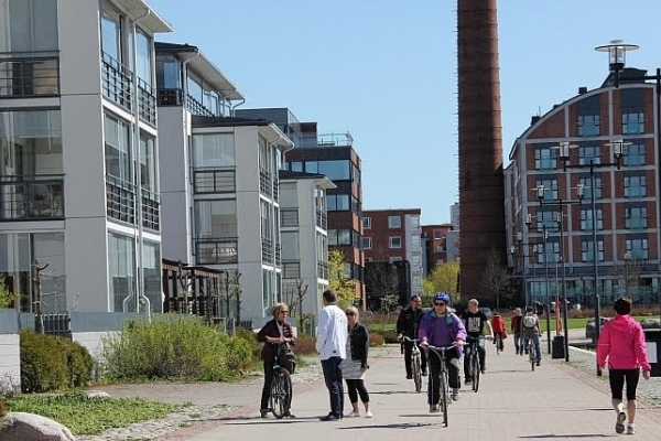 Розвінчуємо міфи: Вироблення енергії з альтернативних джерелах — це здоров’я людей та економічний розвиток