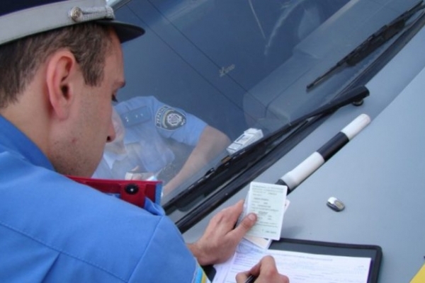 Водії, готуйтесь: за керування авто без посвідчення водія — штраф 40 800 гривень