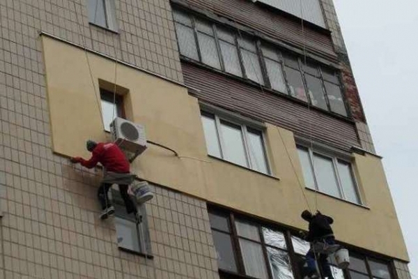 Цього року у Тернополі утеплять фасади ще п’яти будинків