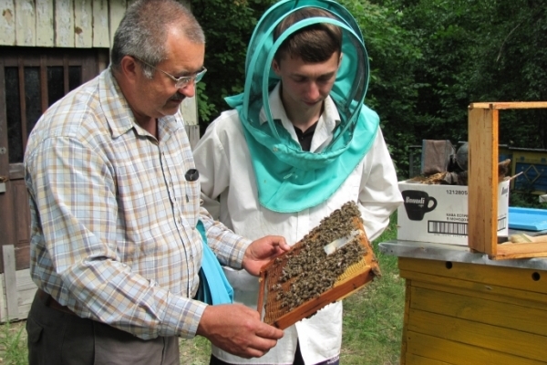 На Тернопільщині бджолярі підписали меморандум