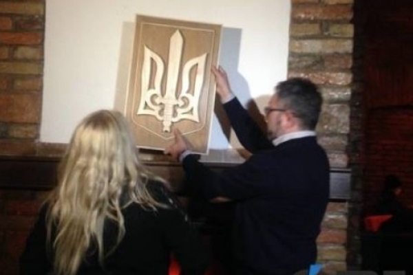 Жителька Польщі приїхала у Тернопіль, аби виправити ганебний вчинок сина