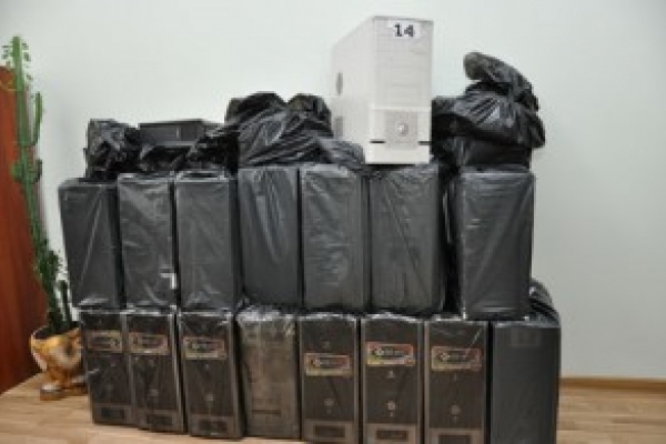 Працівниця тернопільського ВНЗ здала в ломбард 16 комп’ютерів