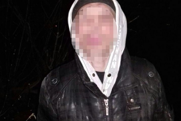 У Тернополі затримали чоловіка з дивним набором інструментів