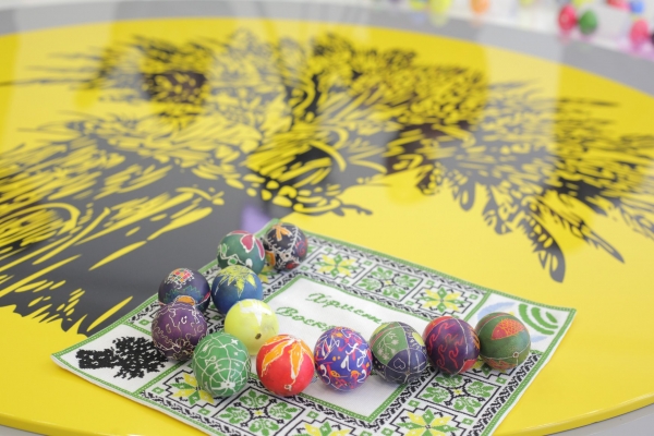 Писанки з Тернопільщини - в подарунок Папі Римському