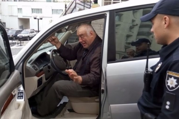 Тернопільських водіїв чекають нові правила паркування і штрафи