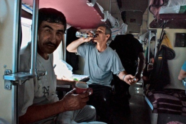 Як до вагітної тернополянки в потязі пияк «залицявся»