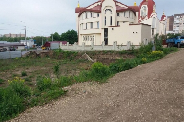 Біля церкви Петра у Тернополі буде сквер, а не багатоповерхівка?