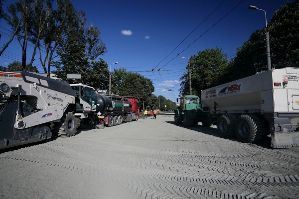 У Тернополі триває капітальний ремонт декількох доріг (Фото)
