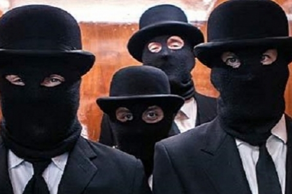 Зухвале пограбування торгових центрів у Борщеві