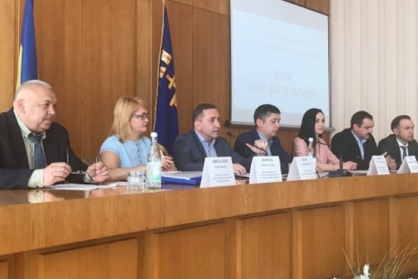 В Тернопільській ОДА говорили про легалізацію праці та рівень її оплати