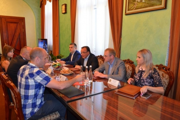 Через розгін циганського табору до Тернополя приїхала місія ОБСЄ