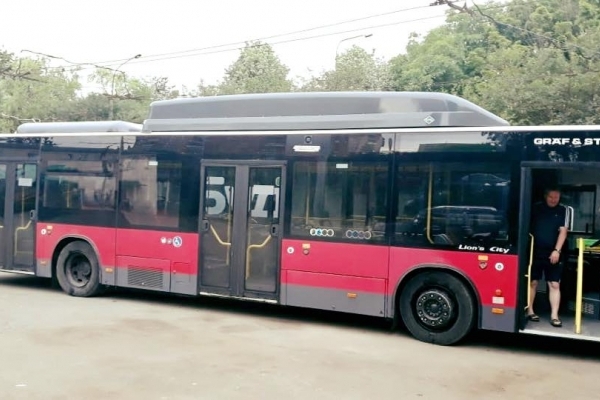 В Тернополі з'явився перший комунальний низькопідлоговий автобус