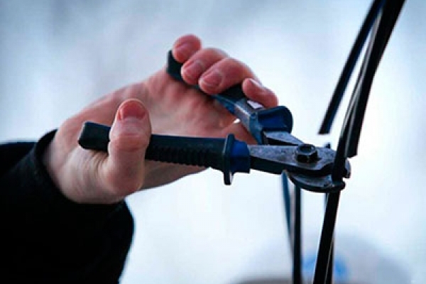 На Збаражчині судитимуть двох злочинців за 8 метрів кабелю