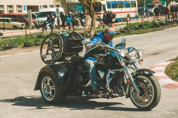 В Тернополі апеляційний суд таки зобов’язав страхову компанію виплатити людині з інвалідністю матеріальні збитки