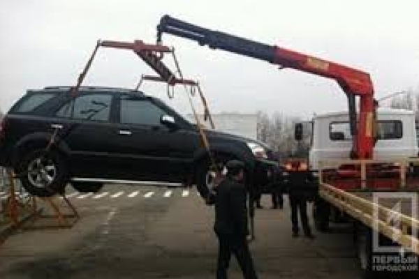 В Тернополі забиратимуть автівки, не чекаючи водія 
