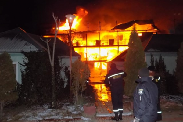 У Затоці спалили базу відпочинку, яка належить тернопільському підприємству