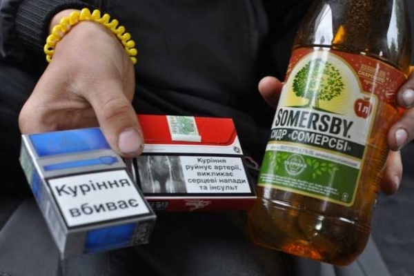 В Тернополі продовжують продавати цигарки і спиртне дітям