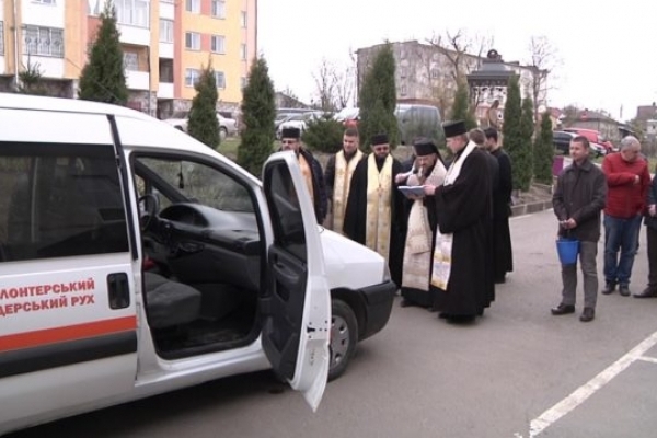 Гарячі обіди щотижня доставлятимуть у домівки стареньких тернополян (Відео)