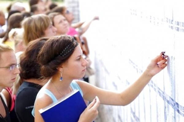 МОН пропонує змінити термін подачі документів до вишів