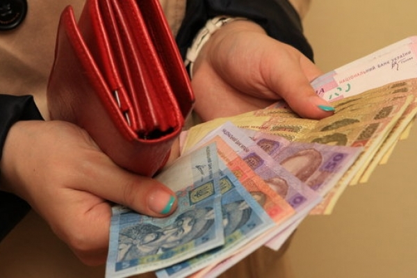 Стало відомо, на що українці витрачають більше всього грошей