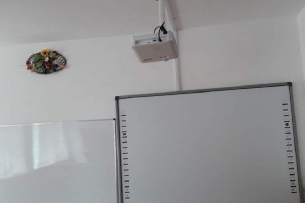 В Ланівцях купили техніку для школи за кошти Громадського бюджету