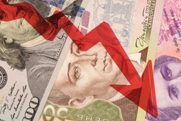 Остаточний кінець «міцної гривні»? НБУ рятує нацвалюту від краху шаленими валютними інтервенціями на міжбанку