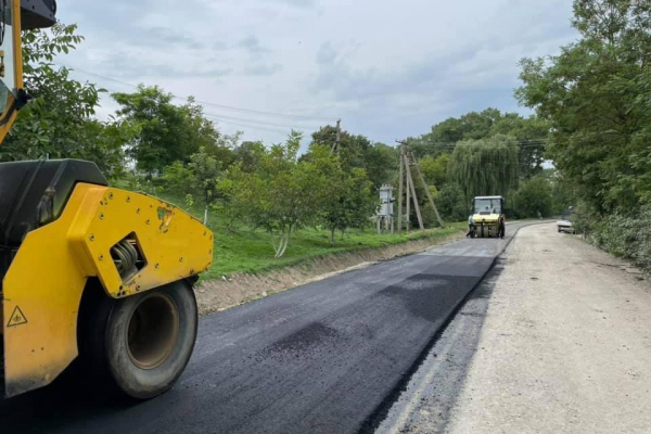 У Соборному «від каплички до каплички» відремонтували дорогу