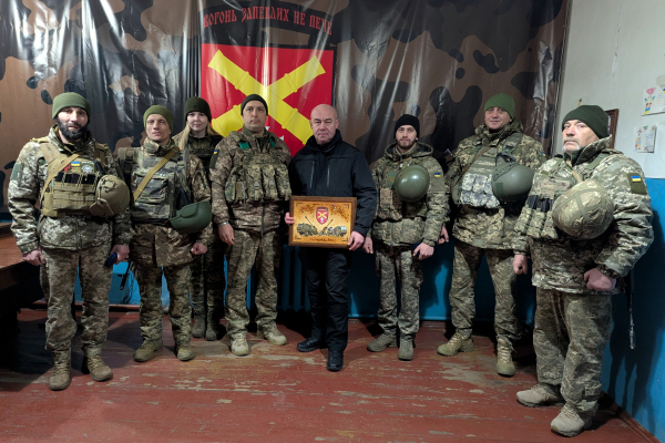 Сергій Надал на фронті передав обладнання для кількох підрозділів