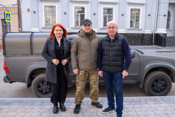 Повнопривідний пікап Isuzu для бійців 101-ї ОБрТрО: Сергій Надал