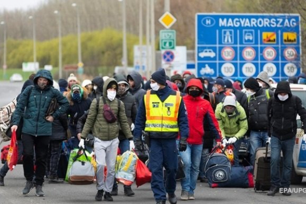 Попит на українських заробітчан у Польщі злетів: кому платять найбільше