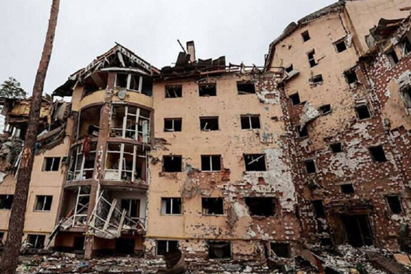 Чому українці масово скуповують зруйновані війною квартири