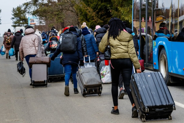 Біженцям з України у Польщі почнуть видавати житло на 5-6 років: що відомо