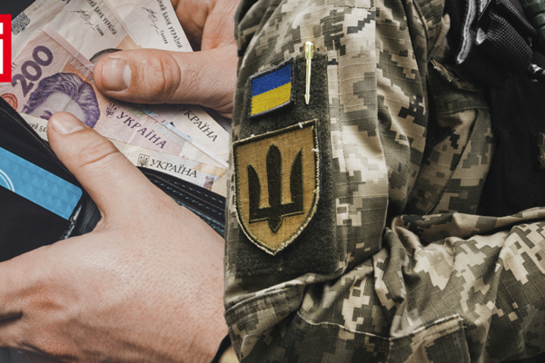 Зарплати військовим в Україні: хто отримує 100 000 гривень та що для цього треба